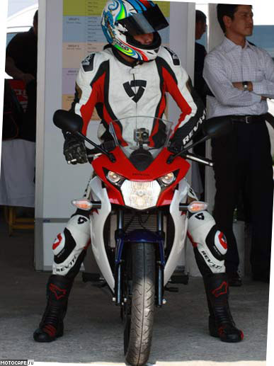 Honda CBR125R и CBR150R 2011